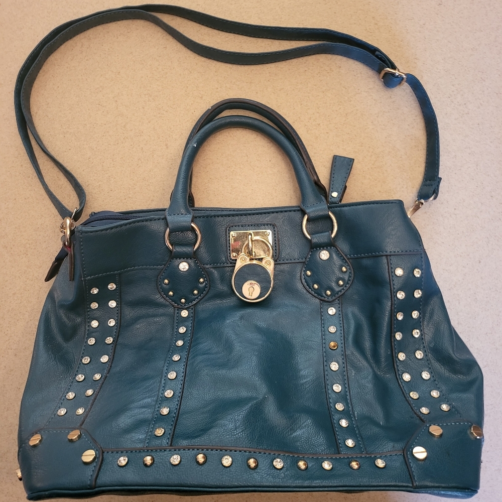 Green Rhinestone Studded Purse With Multiple Inner Compartments